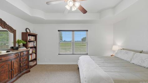 113 Miller Cove La Vernia TX 78121