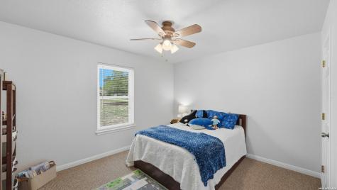113 Miller Cove La Vernia TX 78121