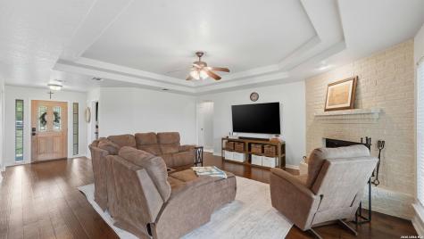 113 Miller Cove La Vernia TX 78121