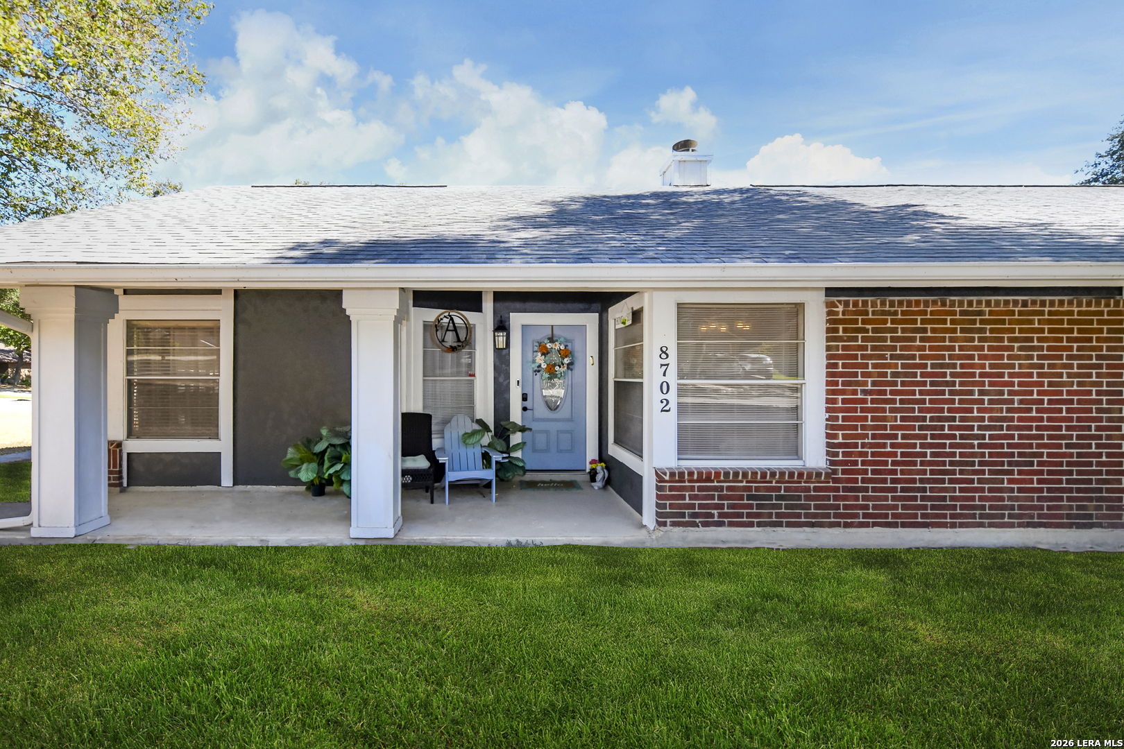 8702 Collingwood Universal City TX 78148