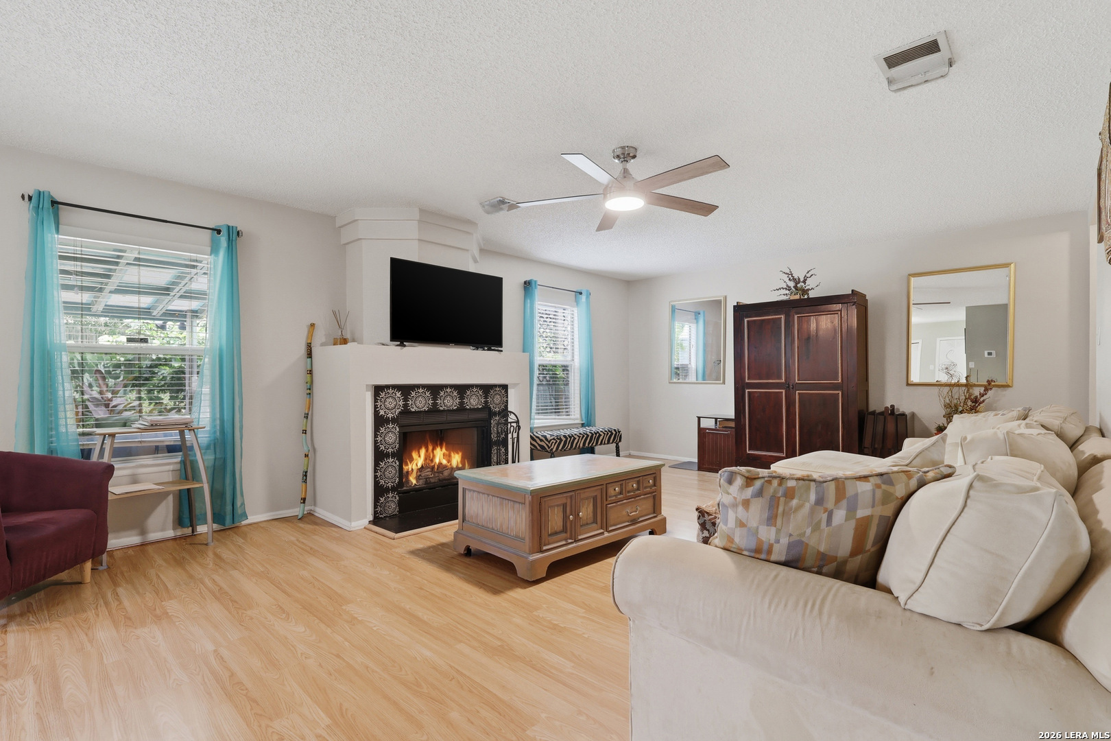 906 Village Branch San Antonio TX 78245