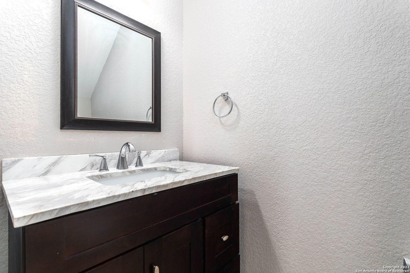 9359 Maple Silver San Antonio TX 78254