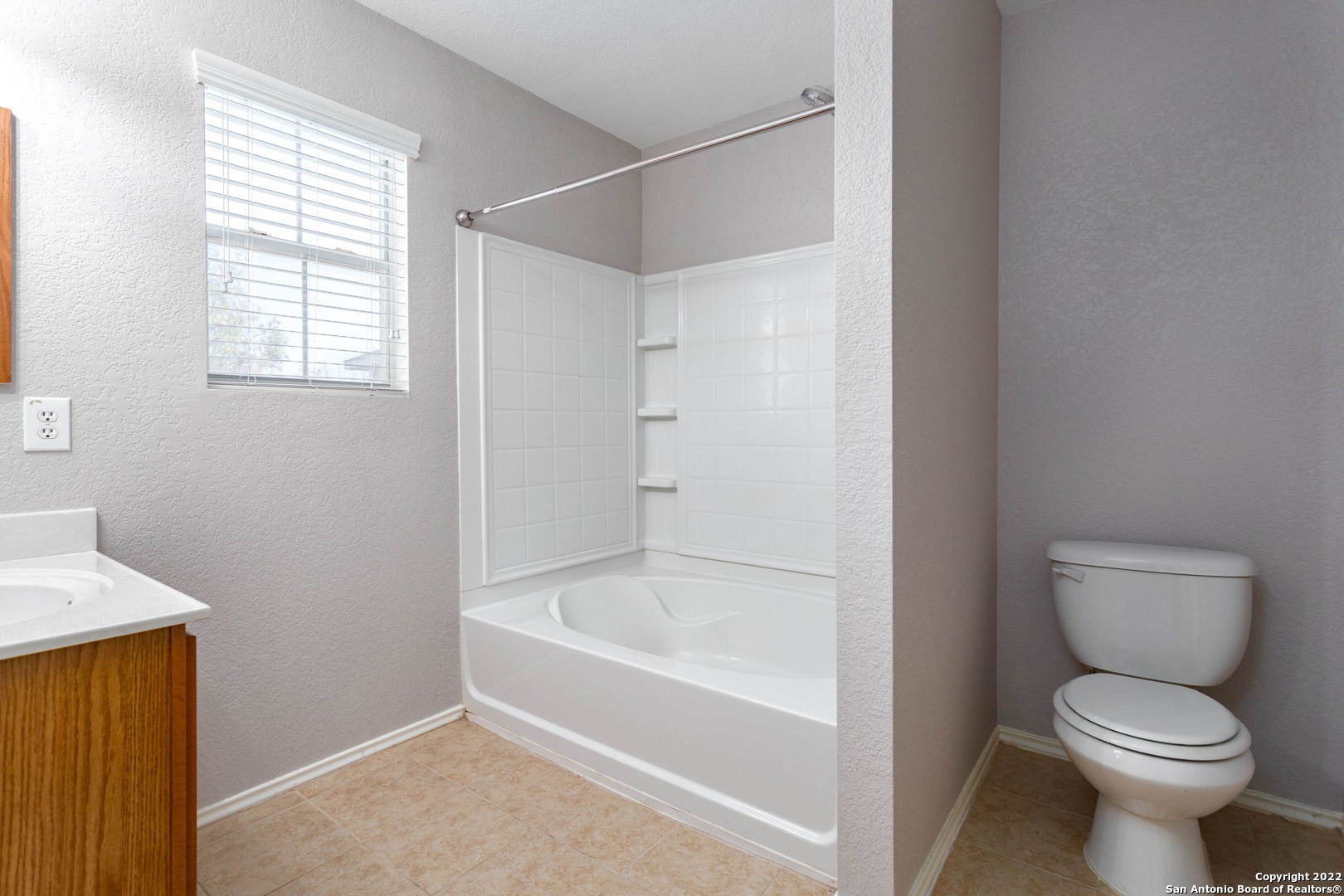 9359 Maple Silver San Antonio TX 78254