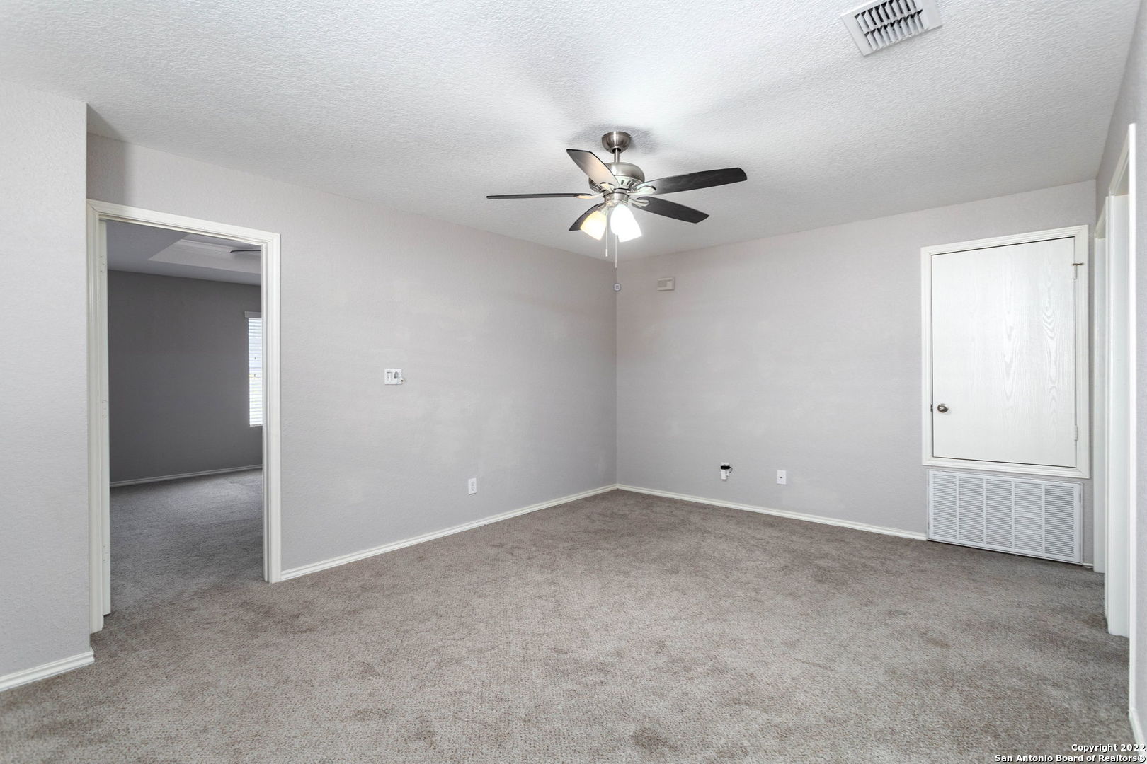 9359 Maple Silver San Antonio TX 78254