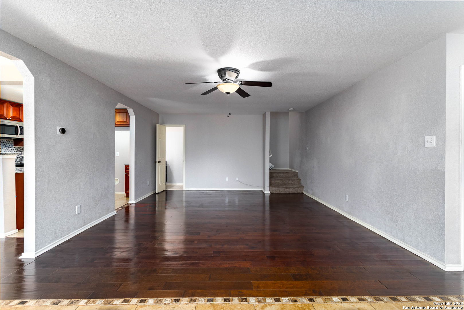9359 Maple Silver San Antonio TX 78254