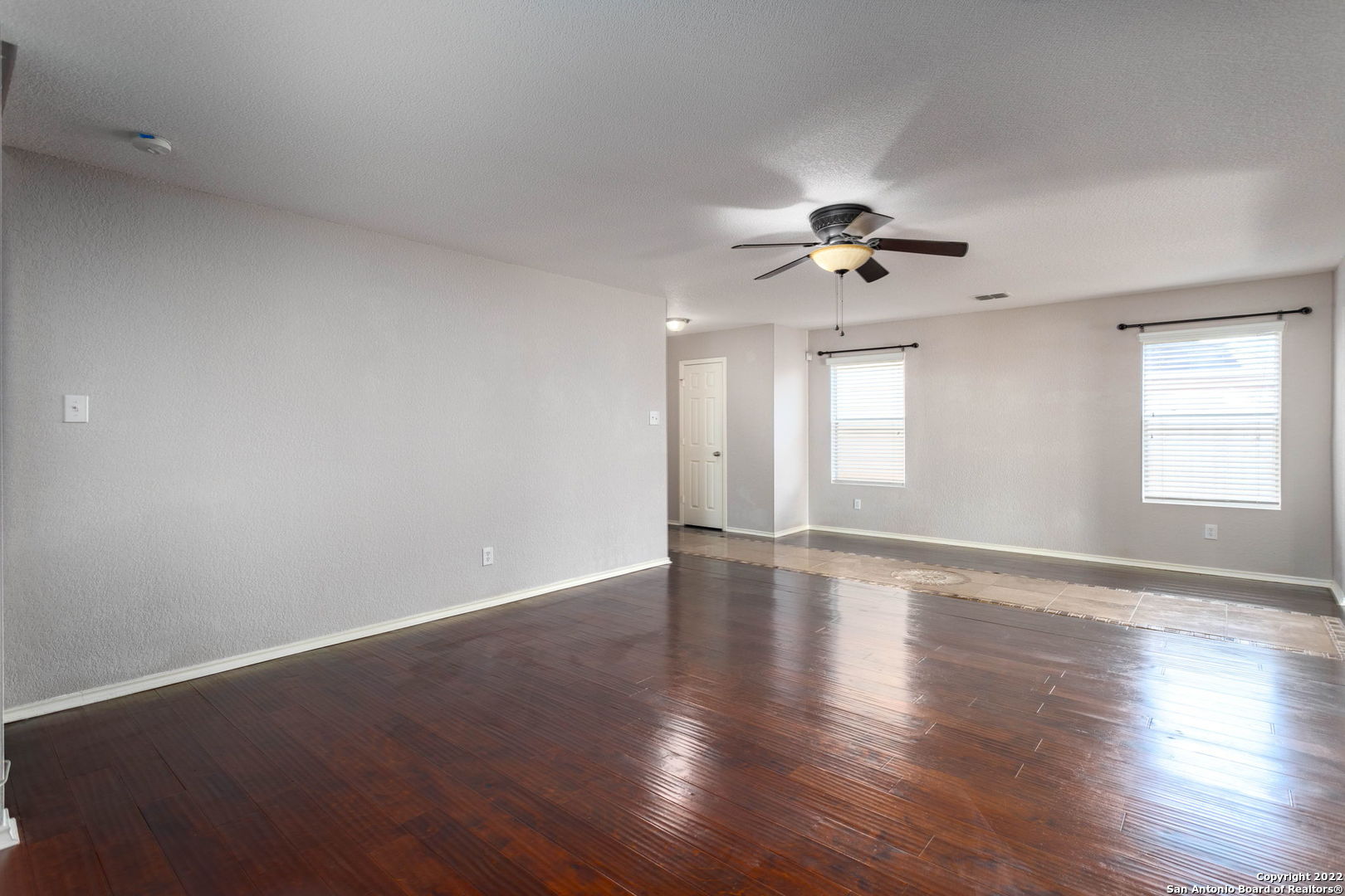 9359 Maple Silver San Antonio TX 78254