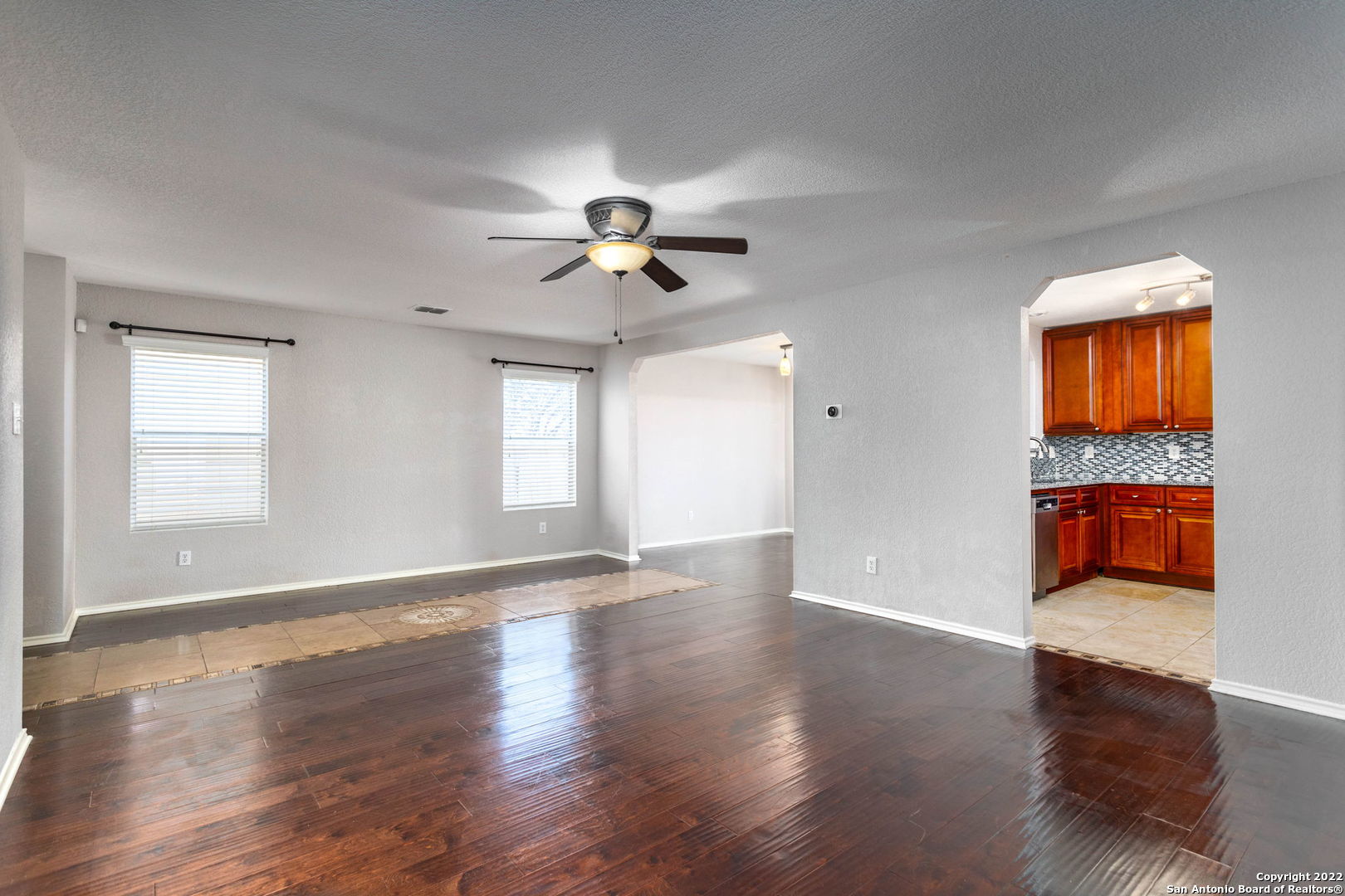 9359 Maple Silver San Antonio TX 78254