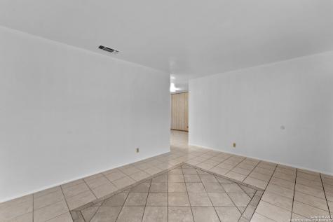 8627 Cape Valley Street San Antonio TX 78227