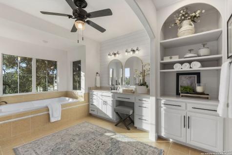 1041 Homestead Ridge New Braunfels TX 78132