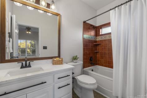 1041 Homestead Ridge New Braunfels TX 78132