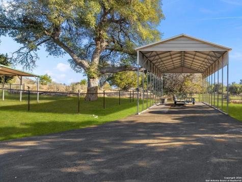 1041 Homestead Ridge New Braunfels TX 78132