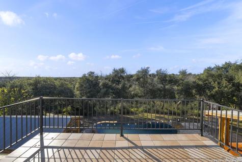 1041 Homestead Ridge New Braunfels TX 78132