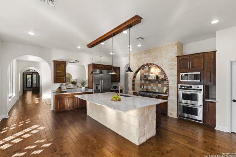 1041 Homestead Ridge New Braunfels TX 78132