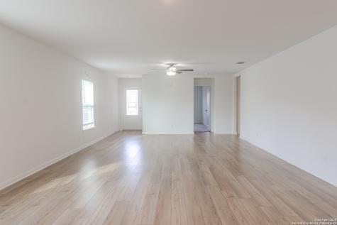 12114 Luckey Villa San Antonio TX 78252