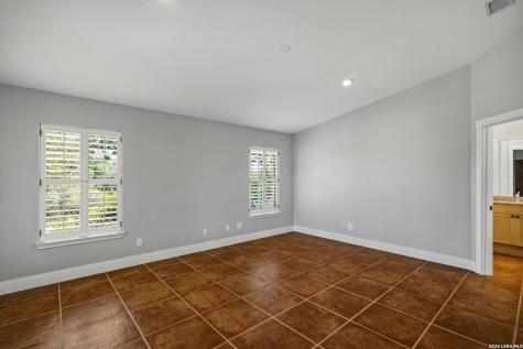 145 Valley Home Comfort TX 78013