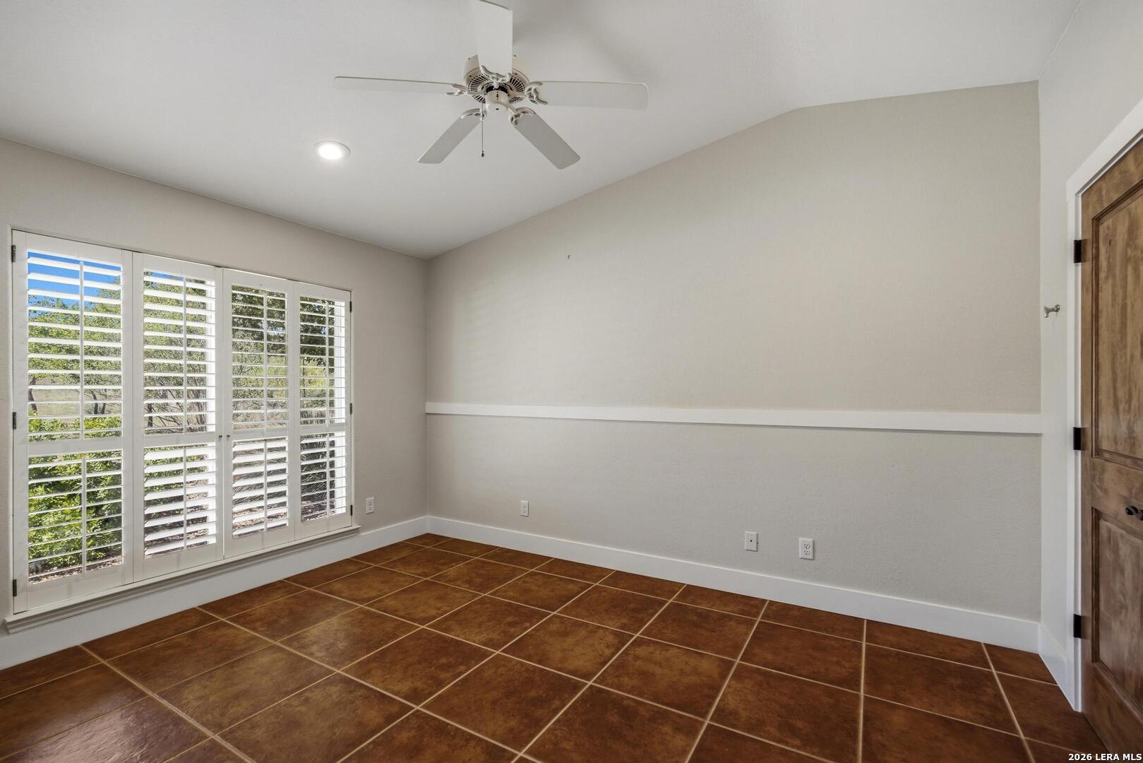 145 Valley Home Comfort TX 78013