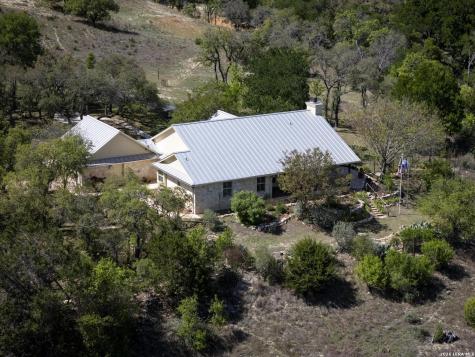 145 Valley Home Comfort TX 78013