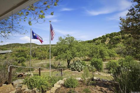 145 Valley Home Comfort TX 78013