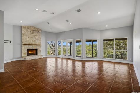 145 Valley Home Comfort TX 78013
