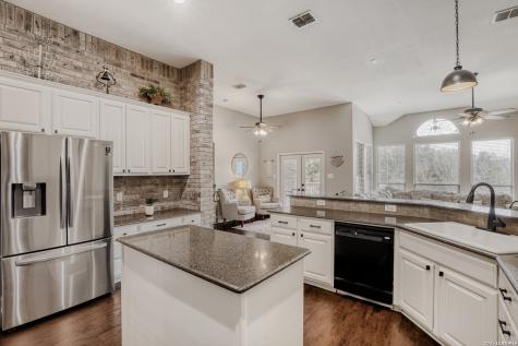 8330 Magdalena Run Helotes TX 78023