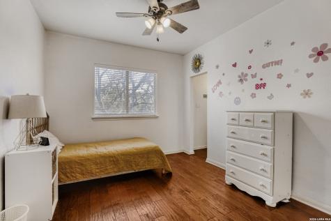 8330 Magdalena Run Helotes TX 78023
