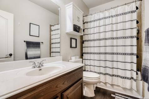 8330 Magdalena Run Helotes TX 78023