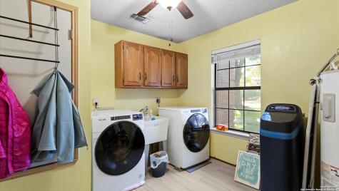 501 Rudeloff Seguin TX 78155