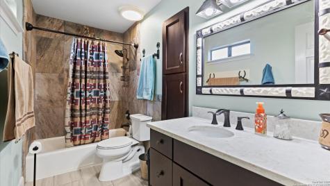 501 Rudeloff Seguin TX 78155