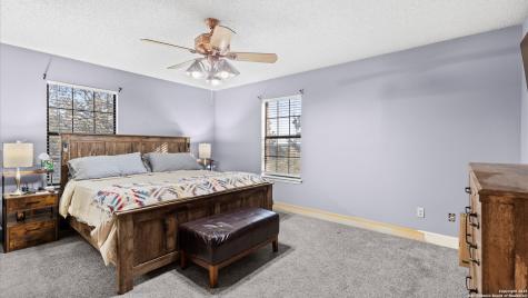 501 Rudeloff Seguin TX 78155