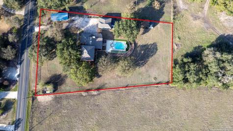 501 Rudeloff Seguin TX 78155
