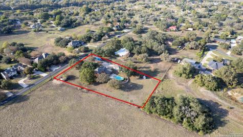 501 Rudeloff Seguin TX 78155