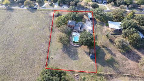 501 Rudeloff Seguin TX 78155
