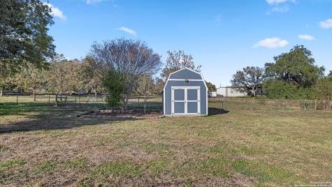 501 Rudeloff Seguin TX 78155