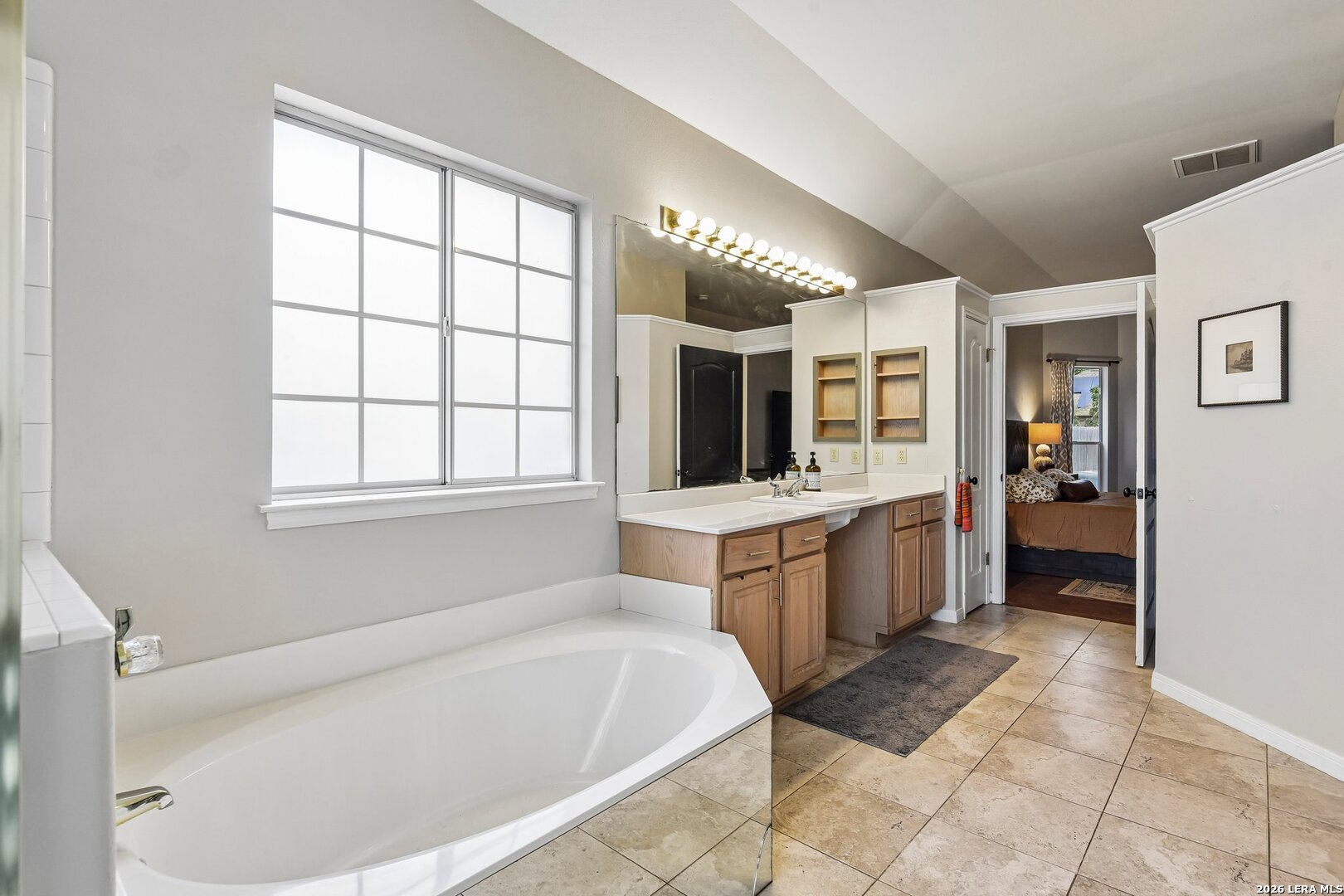 14215 Silverhollow San Antonio TX 78232