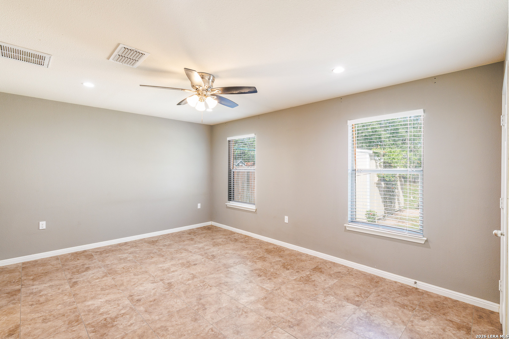 186 Talon Luling TX 78648