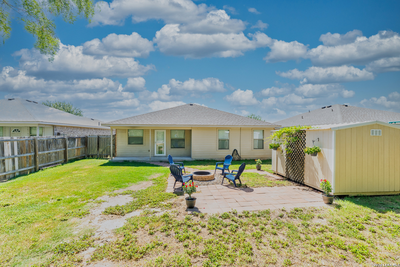 186 Talon Luling TX 78648