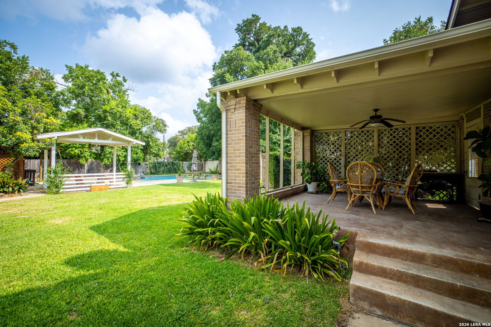 390 S Guenther Avenue New Braunfels TX 78130