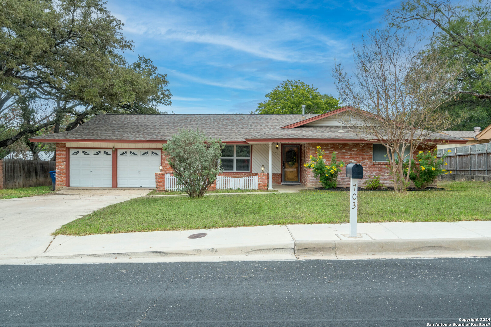 703 Fabulous Drive San Antonio TX 78216