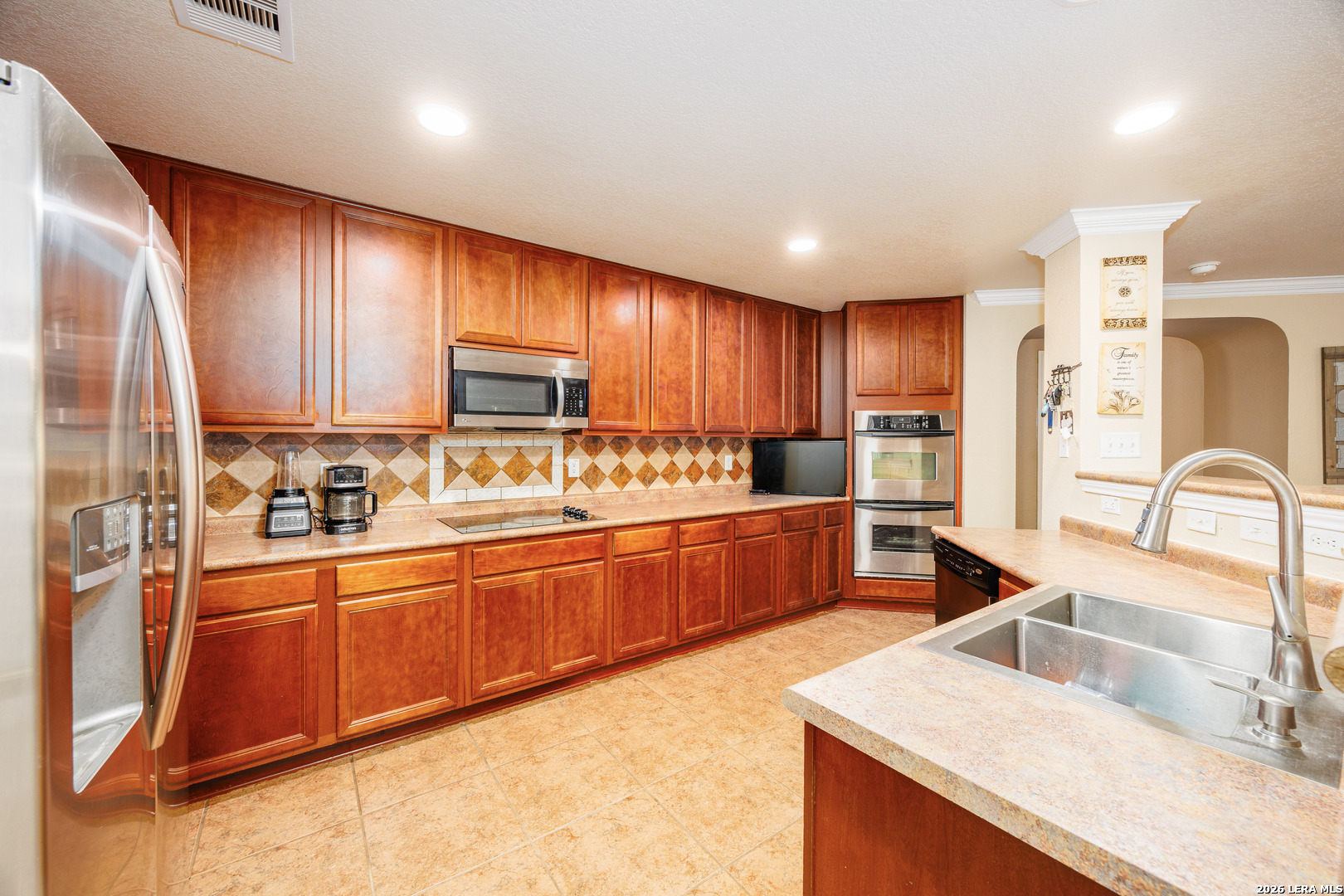 1302 Sun Garden San Antonio TX 78245