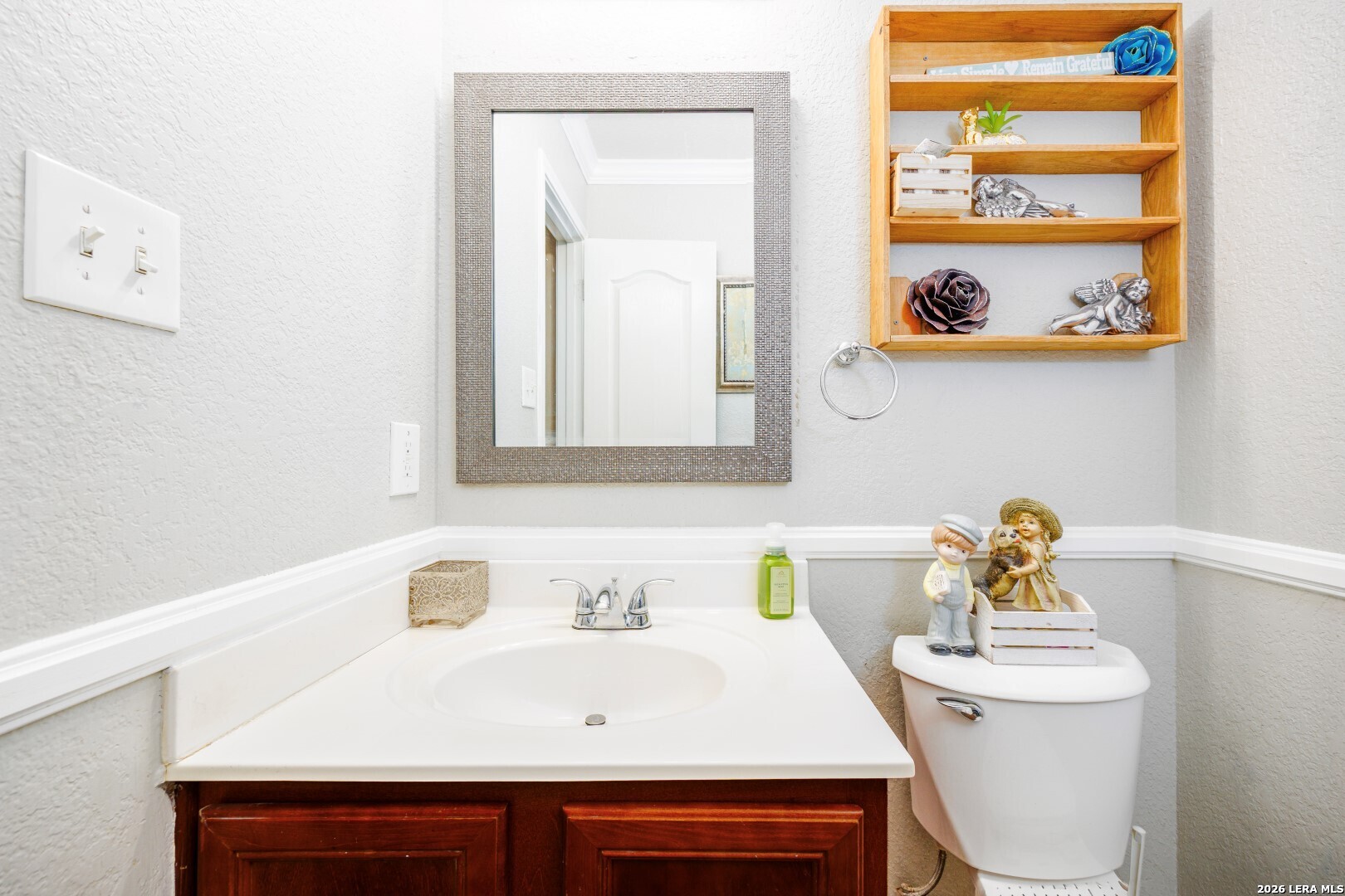 1302 Sun Garden San Antonio TX 78245