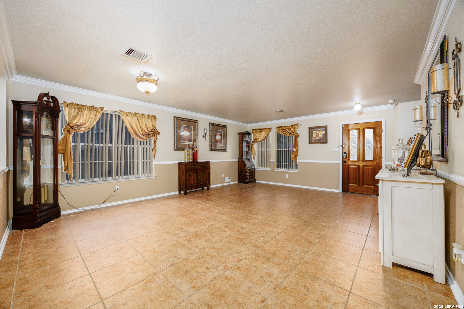 1302 Sun Garden San Antonio TX 78245