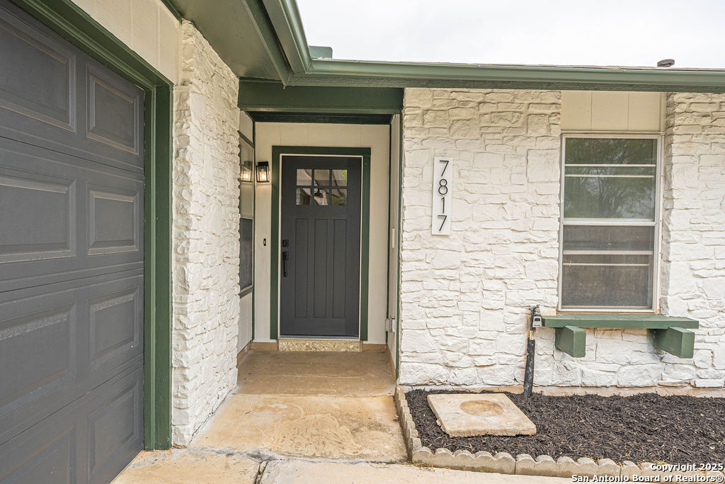 7817 Hollow Oak Live Oak TX 78233
