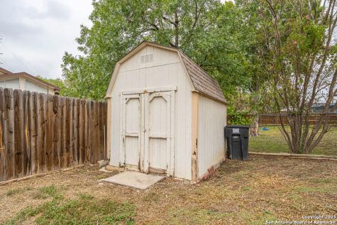 7817 Hollow Oak Live Oak TX 78233