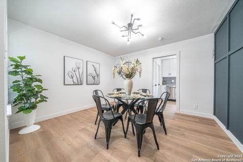 7817 Hollow Oak Live Oak TX 78233