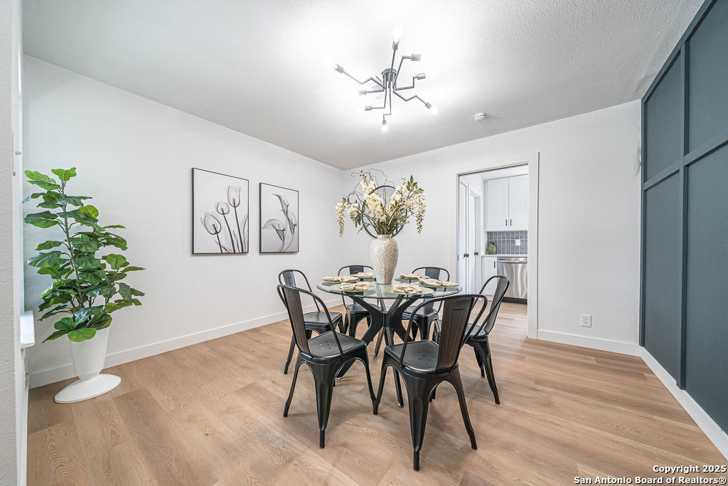 7817 Hollow Oak Live Oak TX 78233