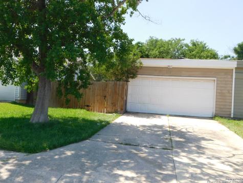 7904 Falcon Ridge Drive San Antonio TX 78239