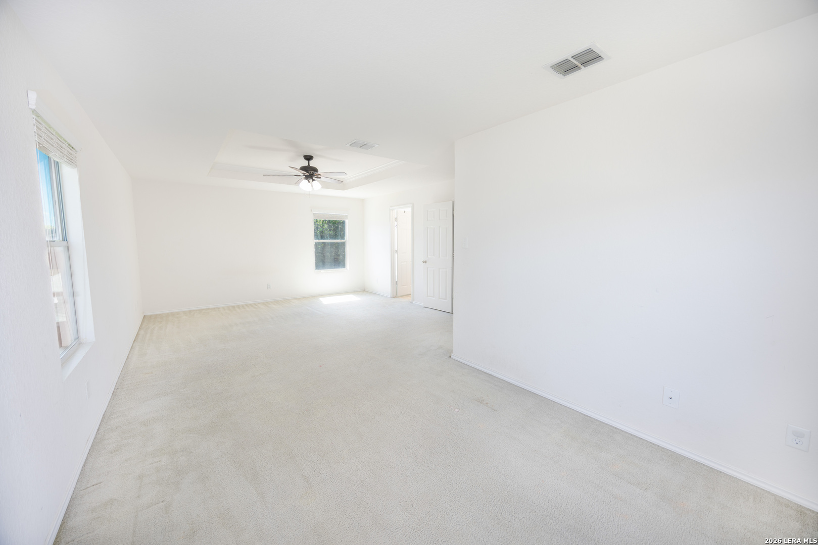 3633 Double Diamond Selma TX 78154