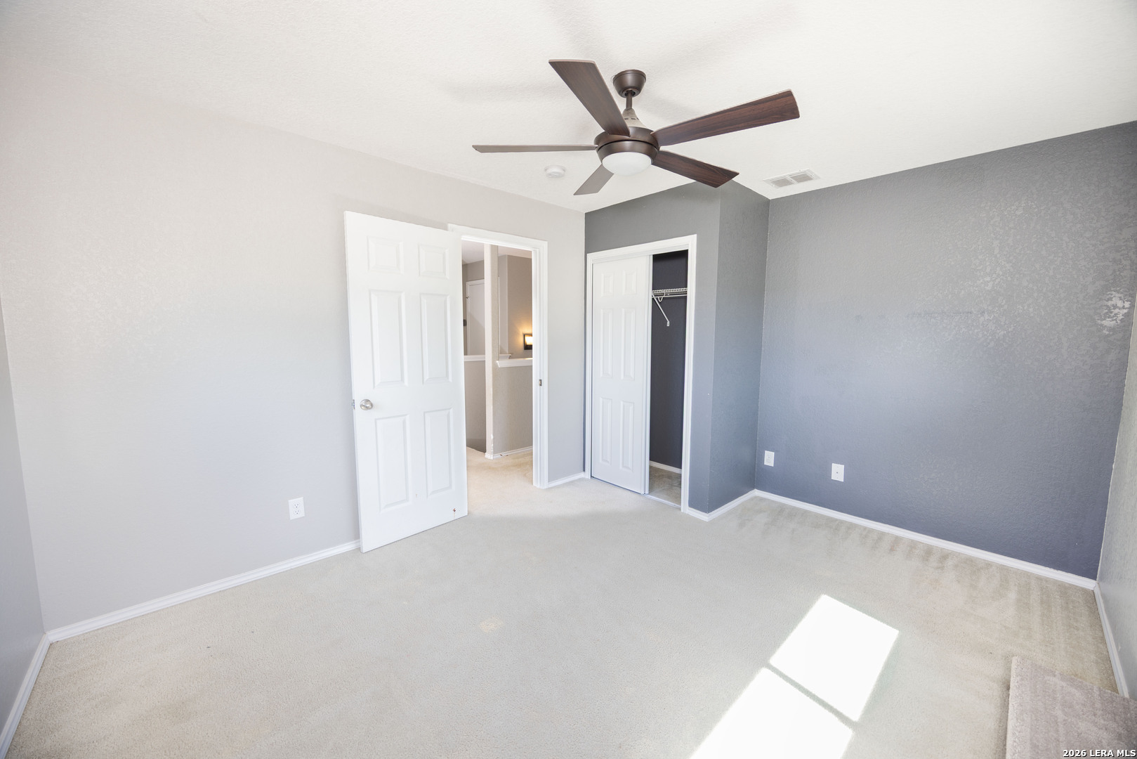 3633 Double Diamond Selma TX 78154
