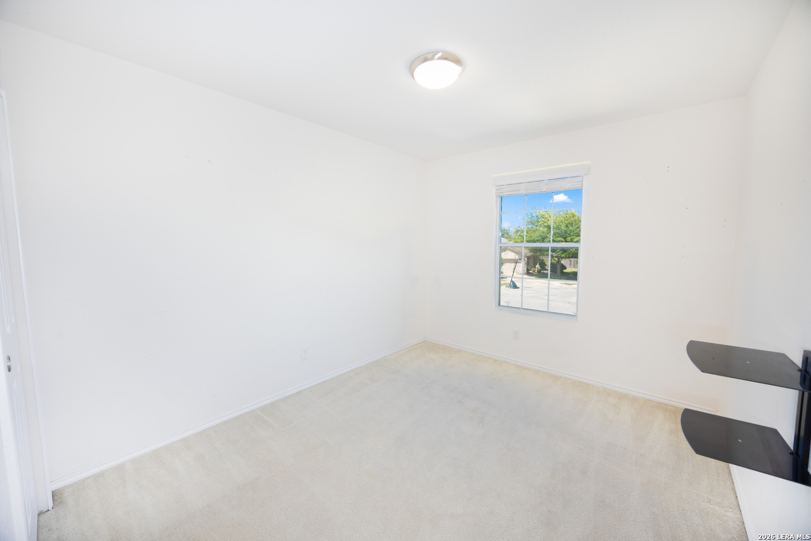 3633 Double Diamond Selma TX 78154
