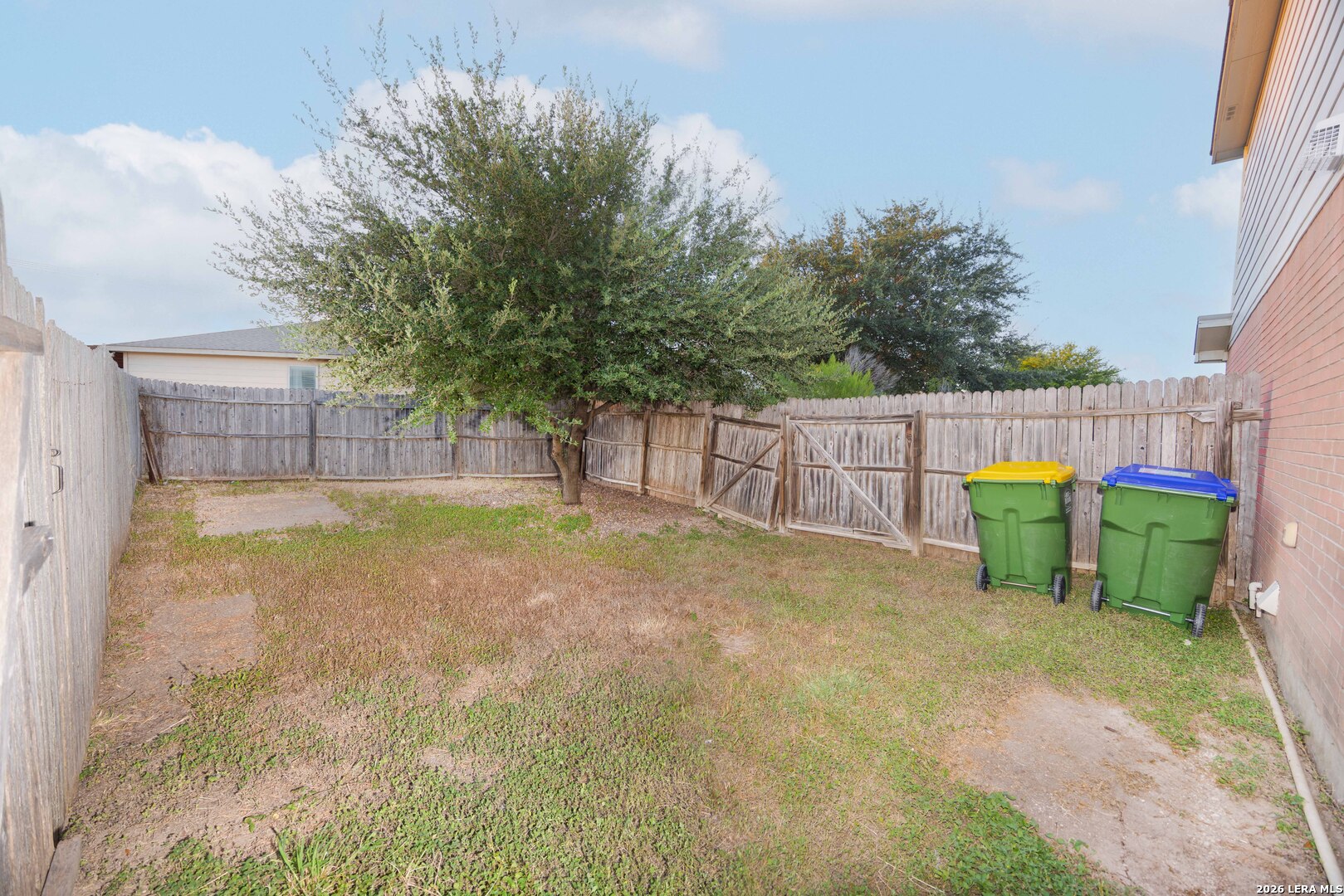 3633 Double Diamond Selma TX 78154